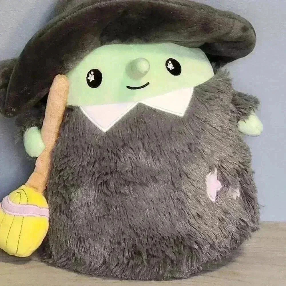 Mini Squishable Witch‎ Plush - Picture 2 of 6